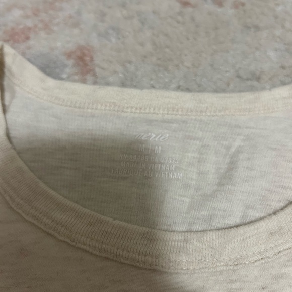 5/$25 Aerie Tee - Picture 2 of 3